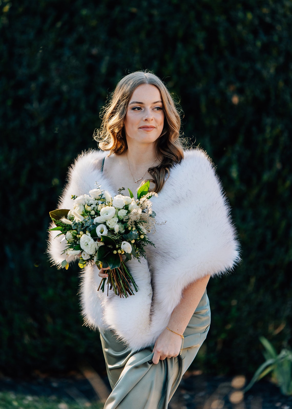 Ivory with black tips faux fur - Stole Wedding Shawl review and price